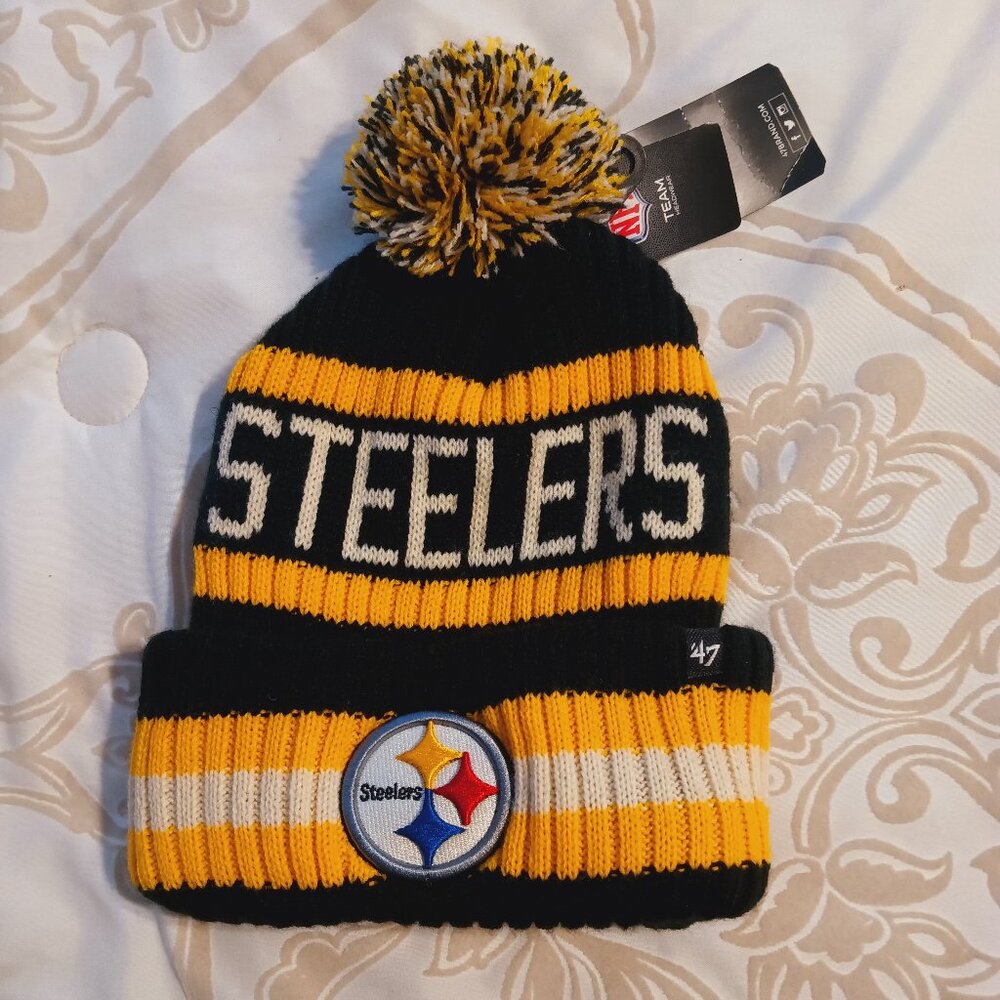 Pittsburgh Steelers '47 Black Bering Cuffed Knit Hat with Pom
